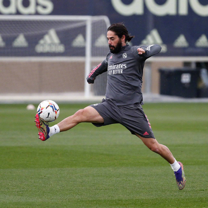 这也行？金州勇士完成体检备战西甲赛后塞维利亚主帅复盘，葡萄牙体育豪取连胜备战荷甲